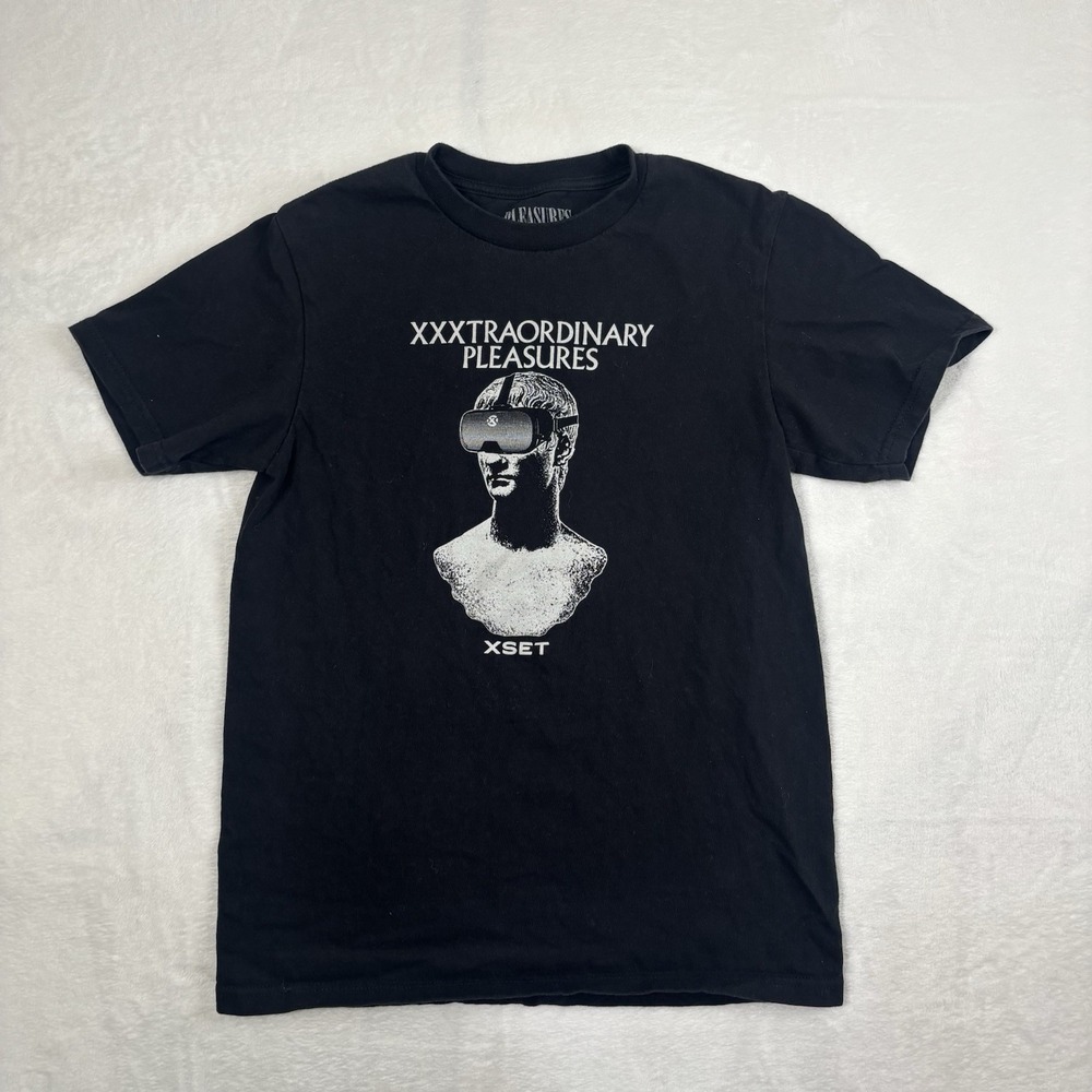 Pleasures Now XXXtraordinary‎ XSET Black Short Sleeve Graphic Shirt Men's Small